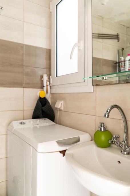 Cute Full Apt W/Backyard In Paleo Faliro Atenas Exterior foto